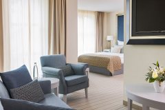 Zimmer-Komfortsuite-Dorint-Meissen